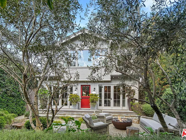 821 Nowita Pl — Photo 27