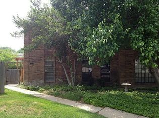 9323 Highedge Cir, Dallas, TX 75238