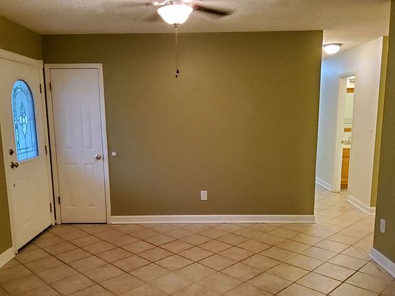 2nd image of 114 SW Petunia Pl