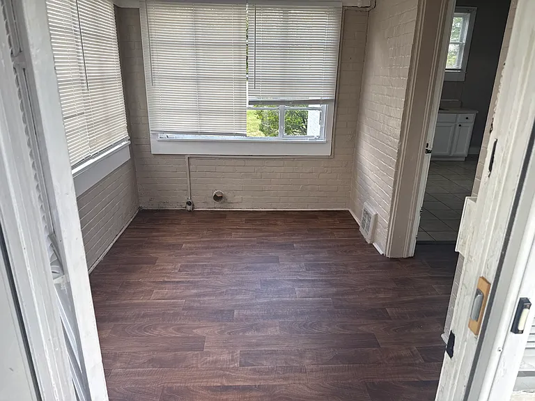 3726 Northampton Dr — Photo 2