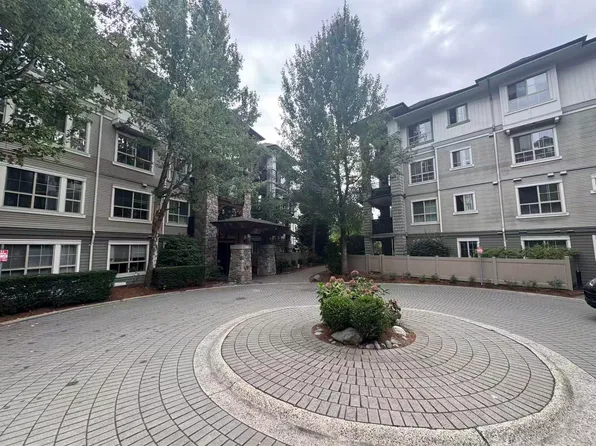 2958 Silver Springs Blvd #306, Coquitlam, BC V3E 3R9