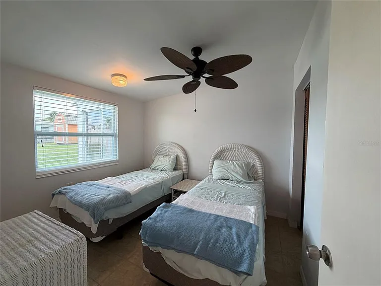 8513 Herbison Ave — Photo 6