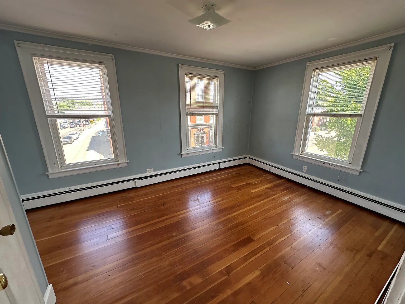 2 bed, 650 sqft, $1,950 — Photo 3