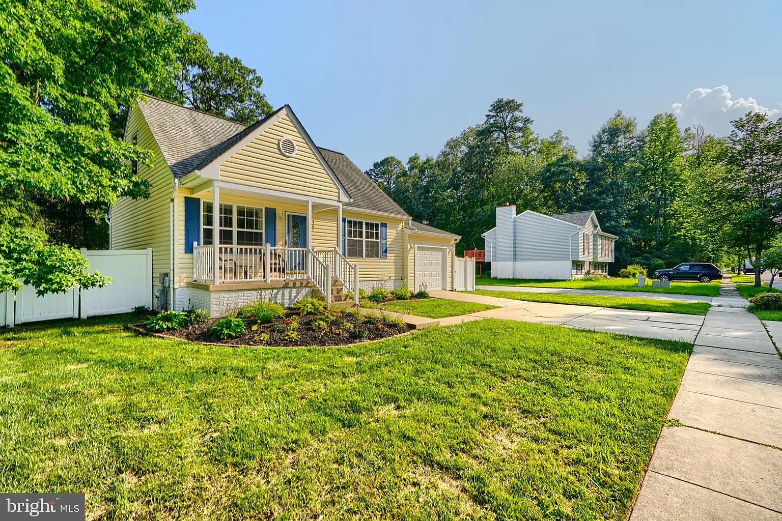 427 Howard Manor Dr photo 1