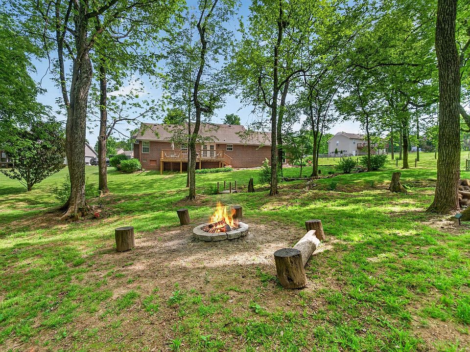 1st image of 605 Natalie Ln