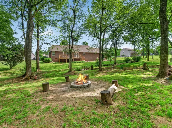 605 Natalie Ln, Spring Hill, TN 37174