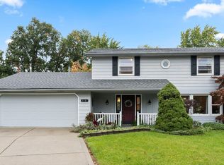 6721 Lake Crest Ct, Fort Wayne, IN 46815