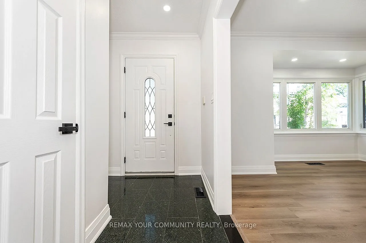 3 bed, $4,550 — Photo 3