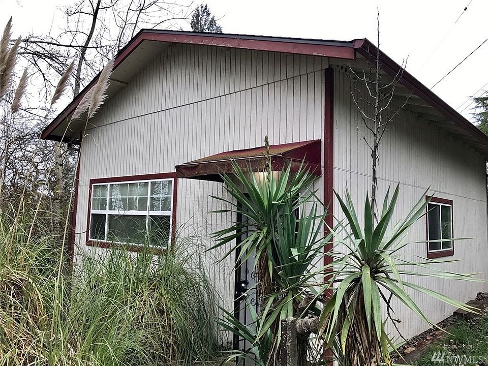 1st image of 2301 S 50th St