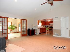 5th image of 120 Sylvan Dr