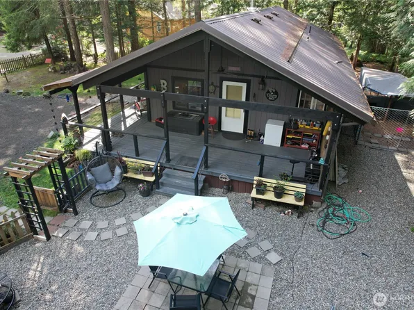60 N Carp Place N, Hoodsport, WA 98548