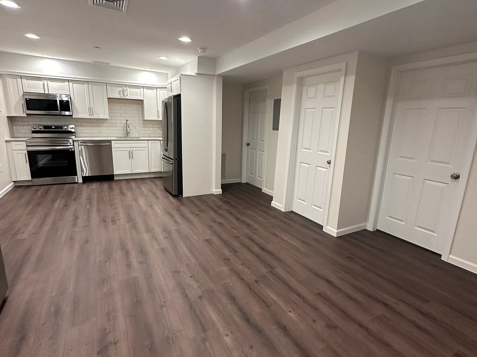 2 bed, 100 sqft, $1,500 — Photo 2