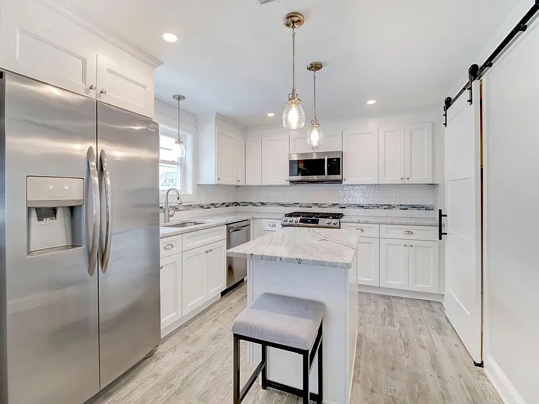309 Arnold Ave — Photo 5