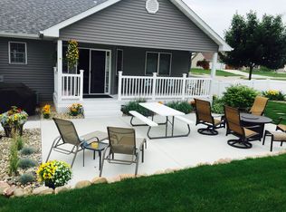 1909 McKay Dr, Knoxville, IA 50138