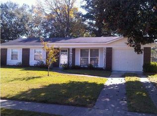 2711 Greenbrier Dr S, Mobile, AL 36605