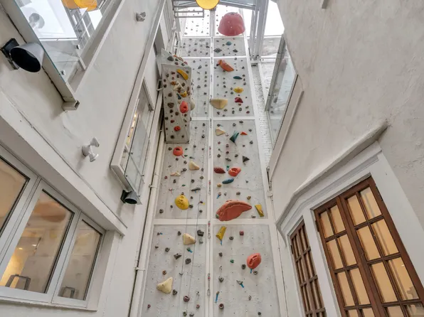 16 Minetta Lane image 21 of 29