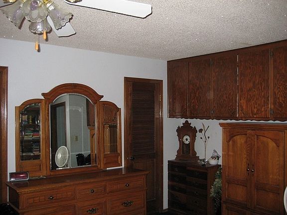 4th image of 26601 E 101st St S