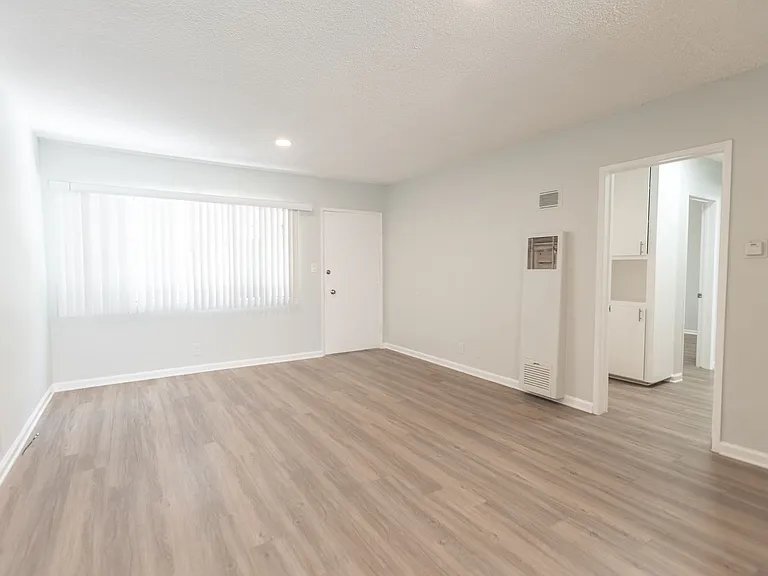 12323 Texas Ave — Photo 28