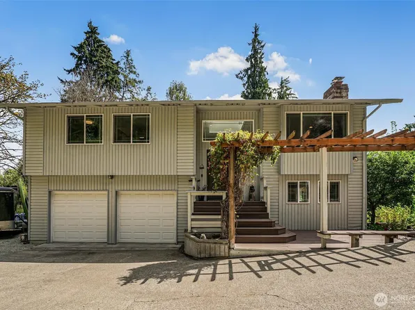 317 68th Avenue E, Tacoma, WA 98424