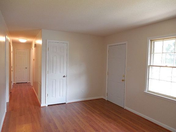 2nd image of 111 Wildwood Dr