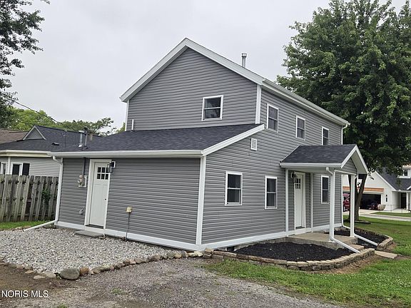 3rd image of 24409 W 3rd St