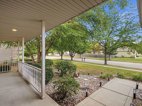 5th image of 505 Buckingham Pl