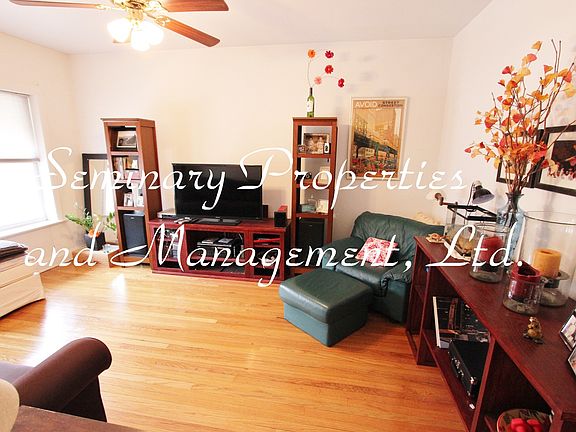 2nd image of 1636 W Montrose Ave #4411-3F