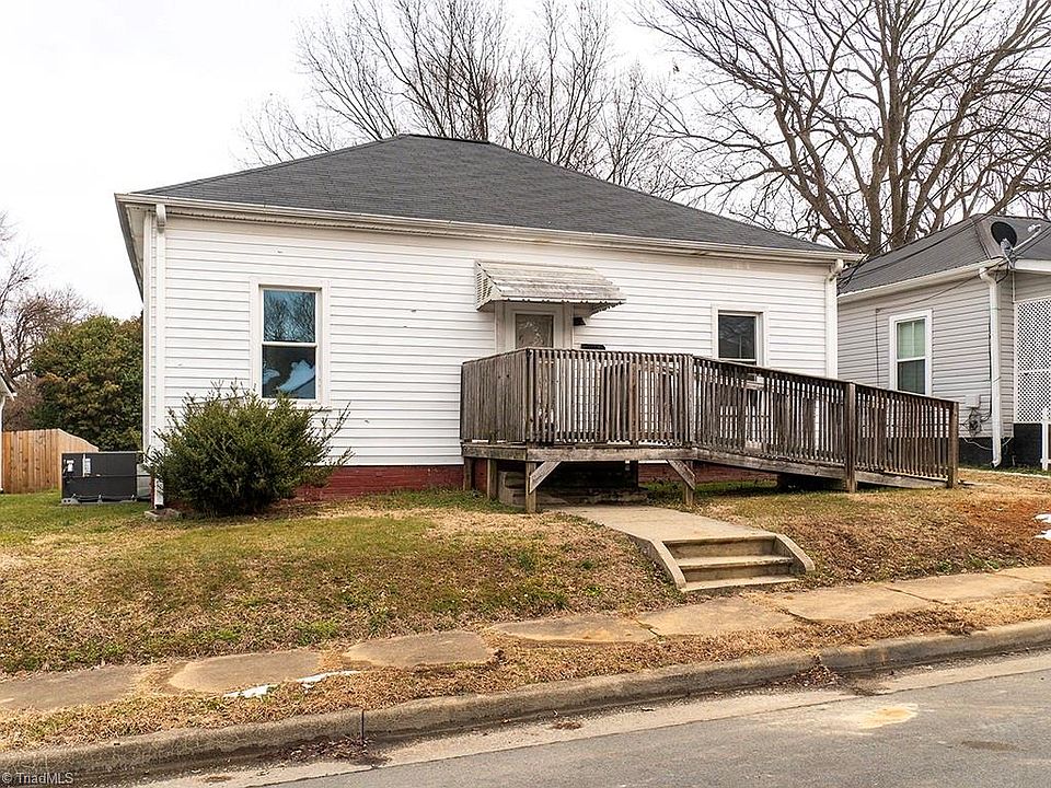 1st image of 608 Oak St