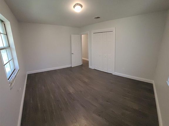 5th image of 1896 Broyhill Ln