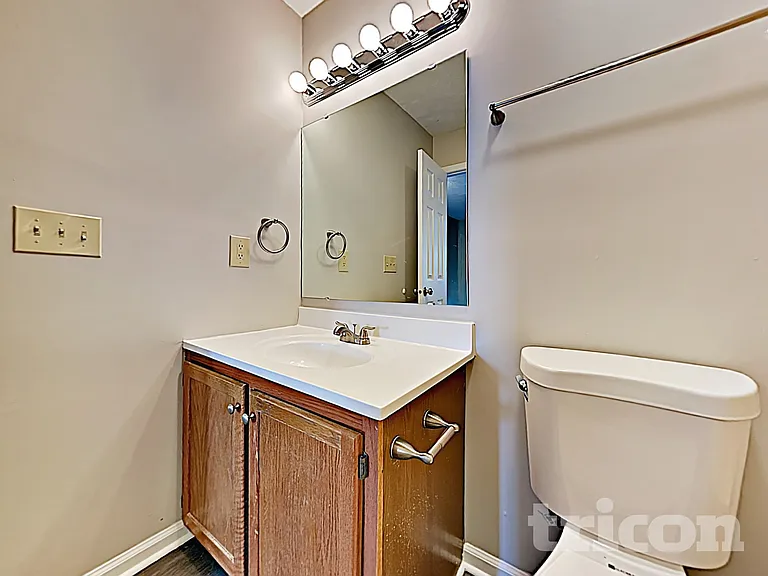 8420 Country Club Blvd — Photo 14