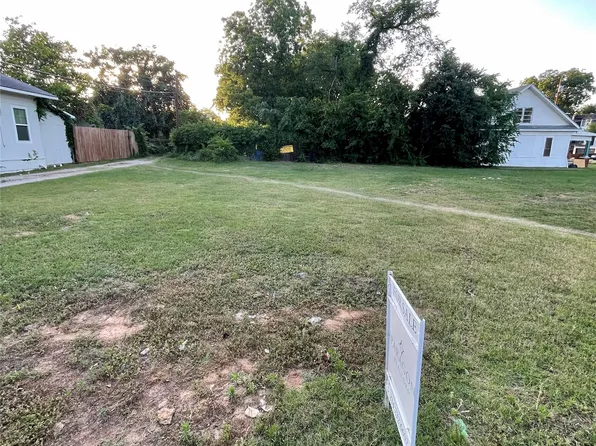 1713 Cooper St, Dallas, TX 75215