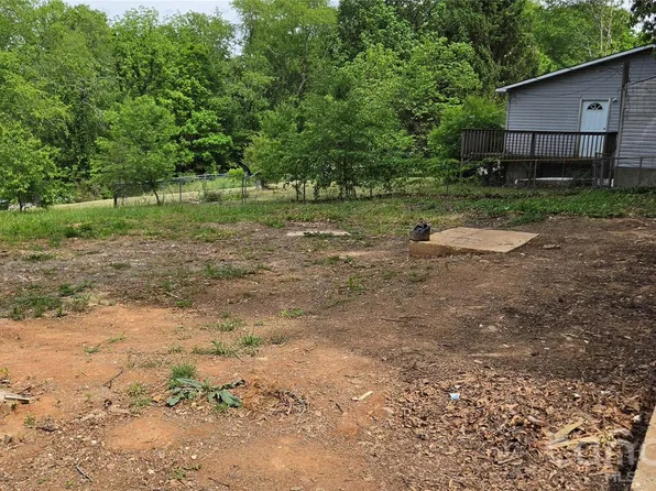 18 Paradise Ridge Rd, Candler, NC 28715