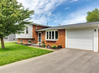 18 Birchwood Rd, Litchfield, IL 62056