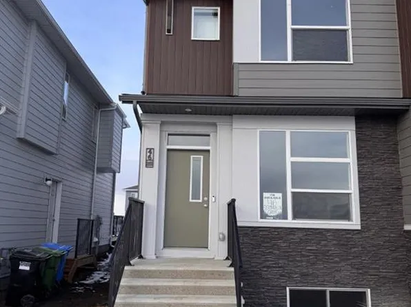46 E Setonvista Grv SE, Calgary, AB T3M 4A3