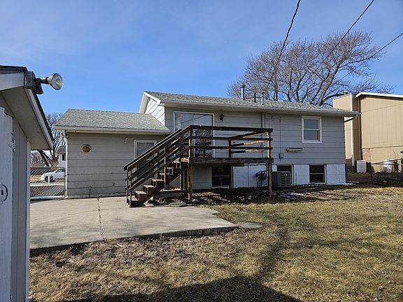 2nd image of 95 Broadmoor Dr