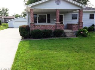 682 Saul Dr, Hubbard, OH 44425