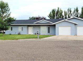 520 Tracy Ln, Havre, MT 59501