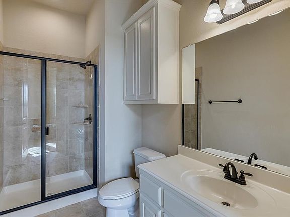 3rd image of 1409 Wells Cir