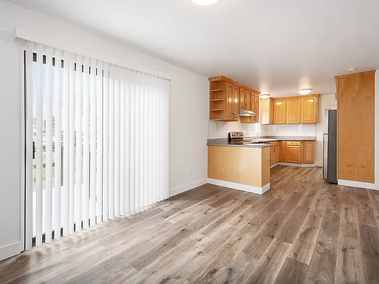 21 Windward Dr — Photo 8