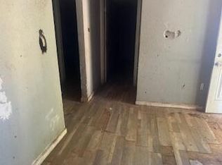 240 S 4th St, Slaton, TX 79364