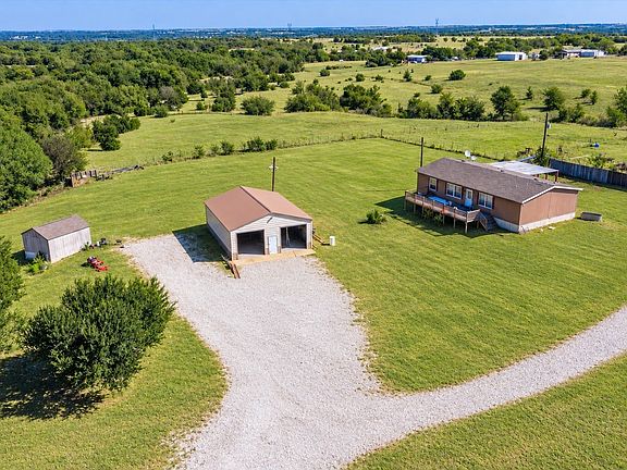 2nd image of 2298 County Road 2320