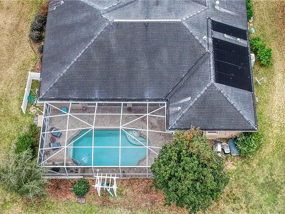 5th image of 11 Lake Diamond Ave