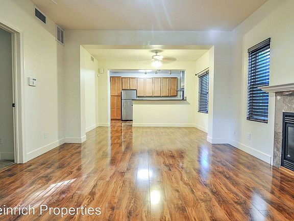 3rd image of 922 27th St