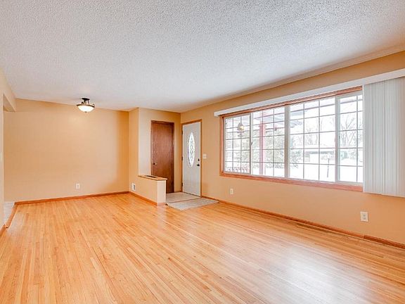 4th image of 7036 Grimes Ave N