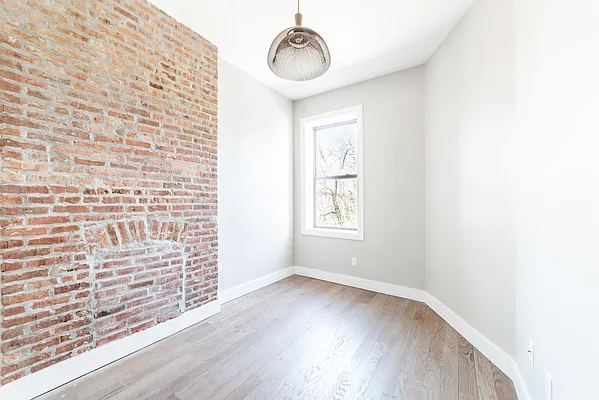 Rented by Maplewood Management | media 28