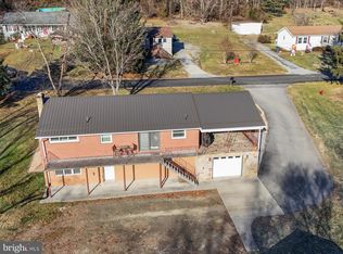 13530 Poppy St, Cumberland, MD 21502