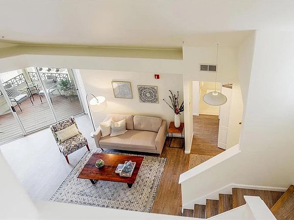 4th image of 1951 Ofarrell St APT 414