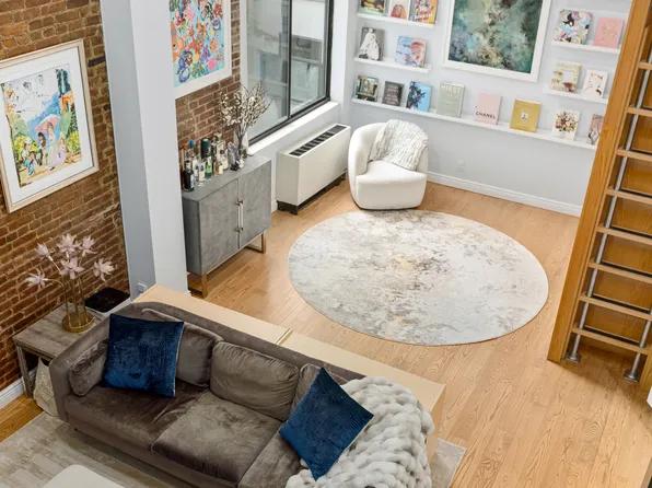 77 Bleecker Street image 4 of 10