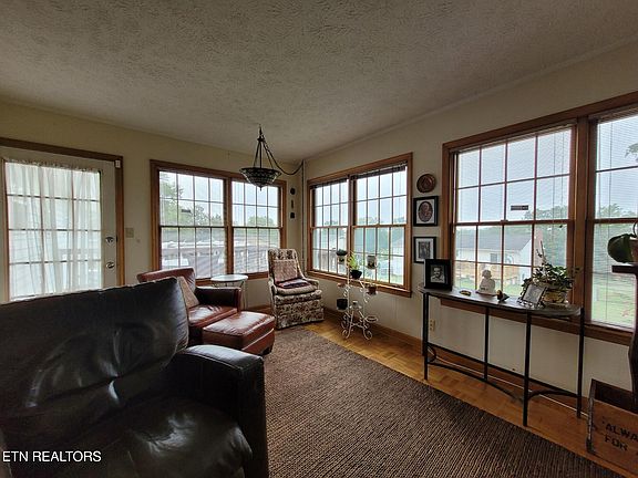 3rd image of 9520 Gulf Park Dr