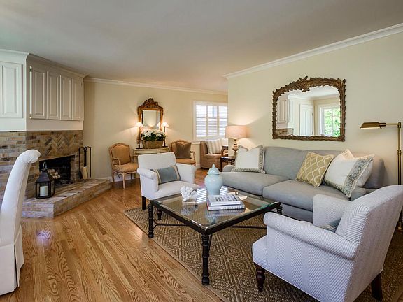 5th image of 2410 Cipriani Blvd